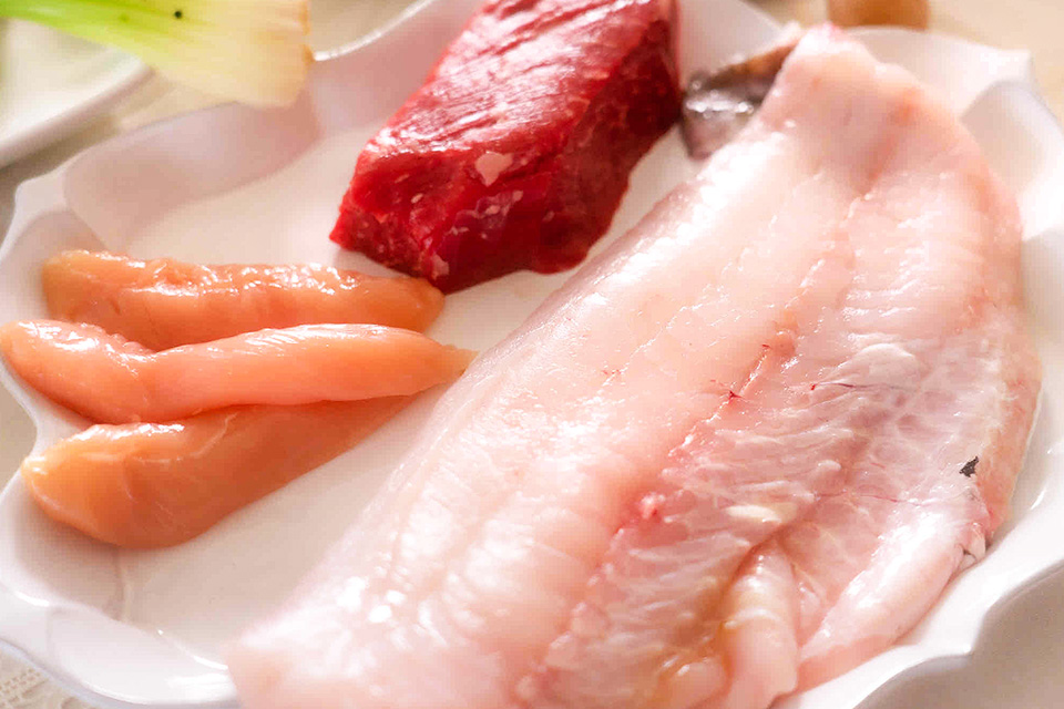 良質な肉、魚